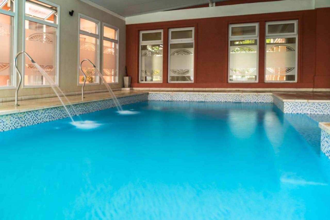 Howard Johnson Часкомус Экстерьер фото